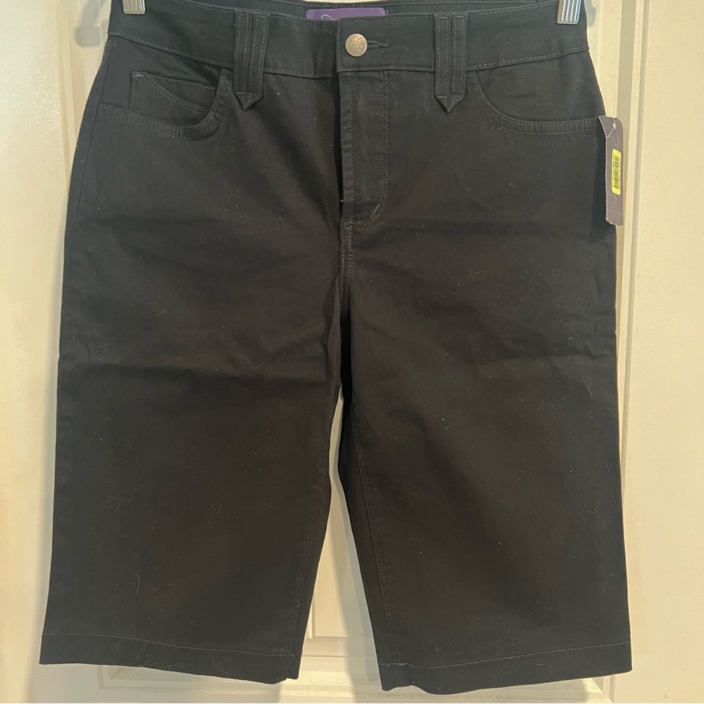 Not Your Daughter’s Jeans Black‎ Jean 13” Inseam Shorts. Size 6. NWT.